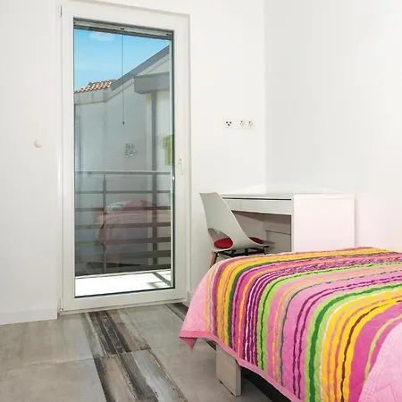 Two-bedroom In Lejlighed Brodarica (Sibenik-Knin)