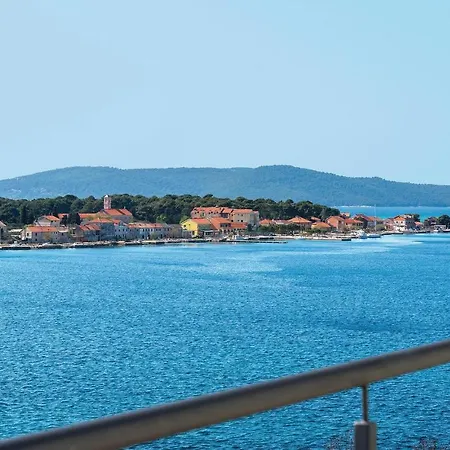 Two-bedroom In Lejlighed *