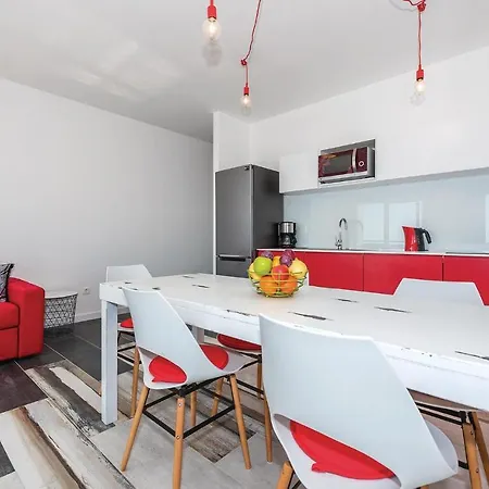 公寓 Two-bedroom In *