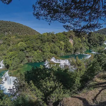 Two-bedroom In Brodarica (Sibenik-Knin)