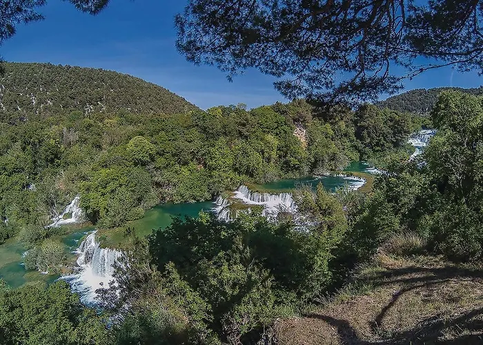 Two-bedroom In Brodarica (Sibenik-Knin)