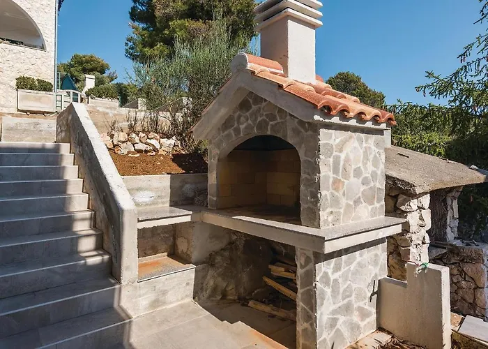 דירה Two-bedroom In